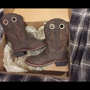 Brand new ariat boots size 7.5 c